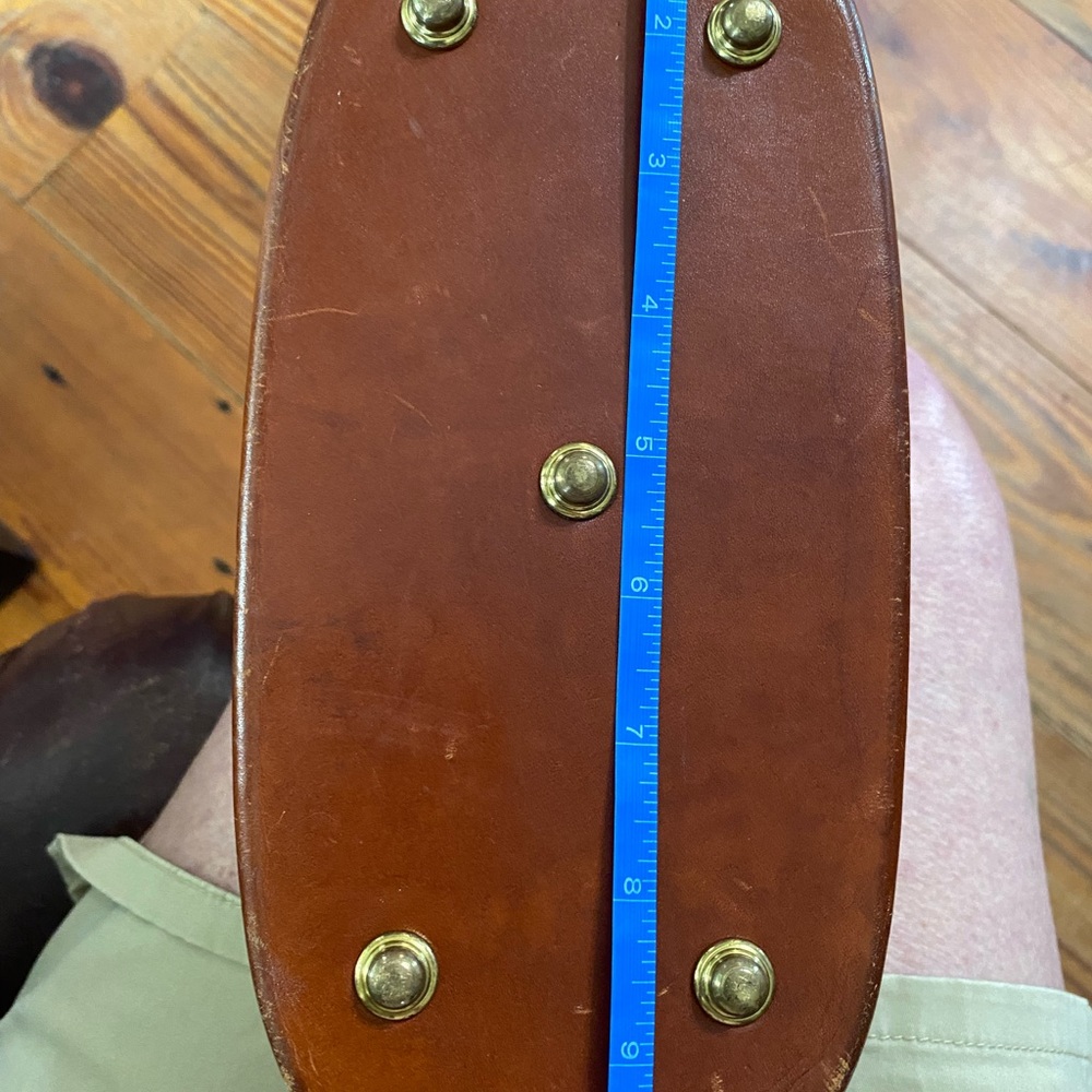 Dooney & Bourke cream leather purse - Picture 8 of 10